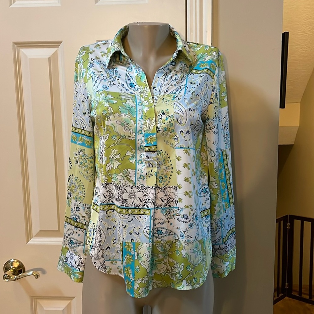 Joie colorful print hidden Henley button Blouse, small